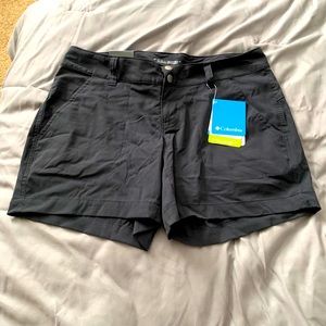 Women’s NWT Columbia shorts